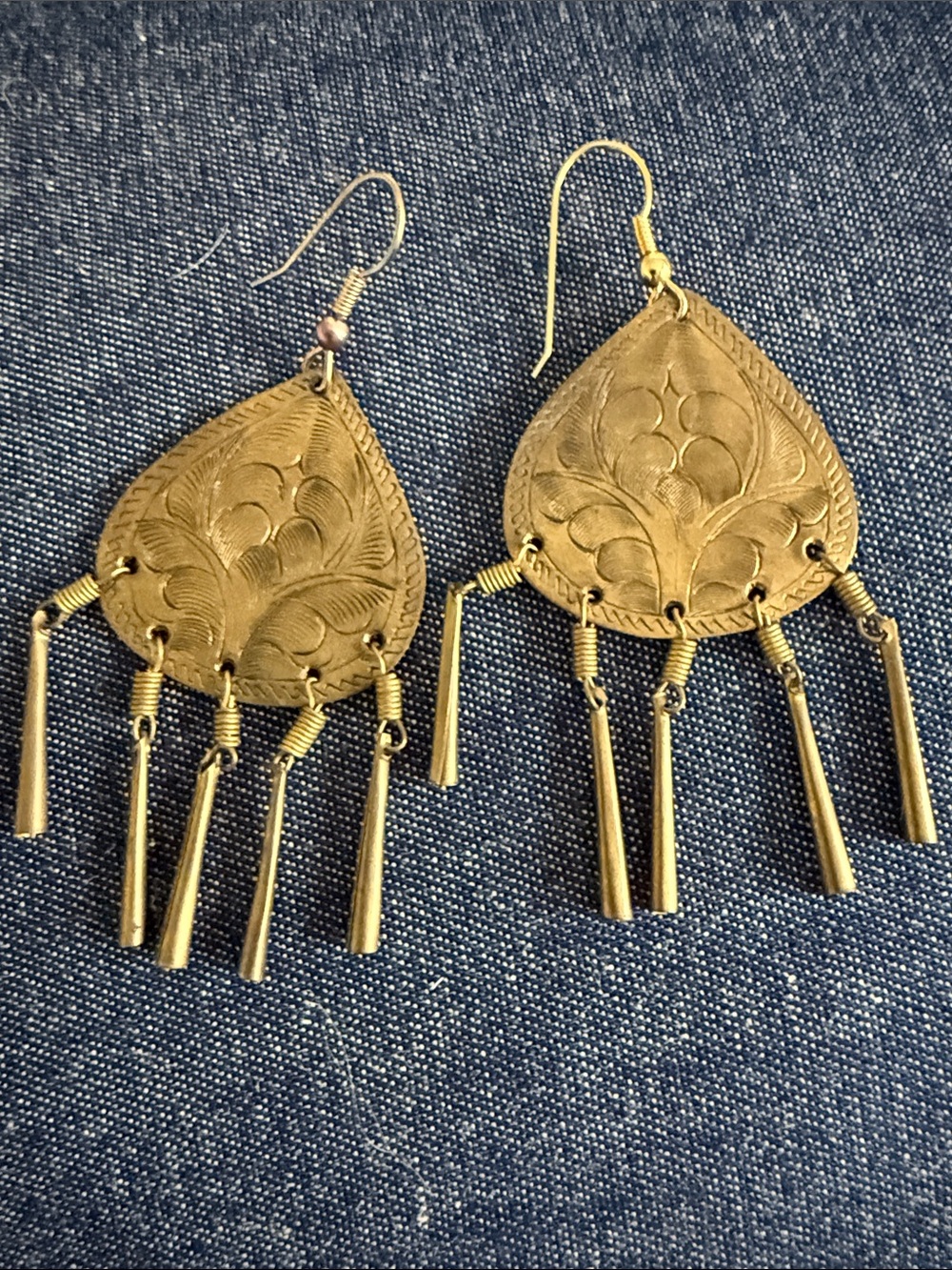 Vintage Handcrafted Brass Teardrop Fringe Earrings - Gold Tone
